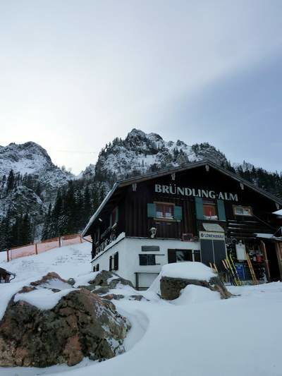 Zur Bründlingalm schneeschuhwandern in Ruhpolding