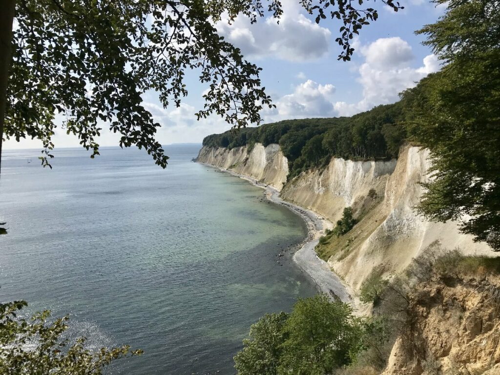 Traumtour zum wandern in Deutschland: Der Kreidefelsen Rügen Strandweg