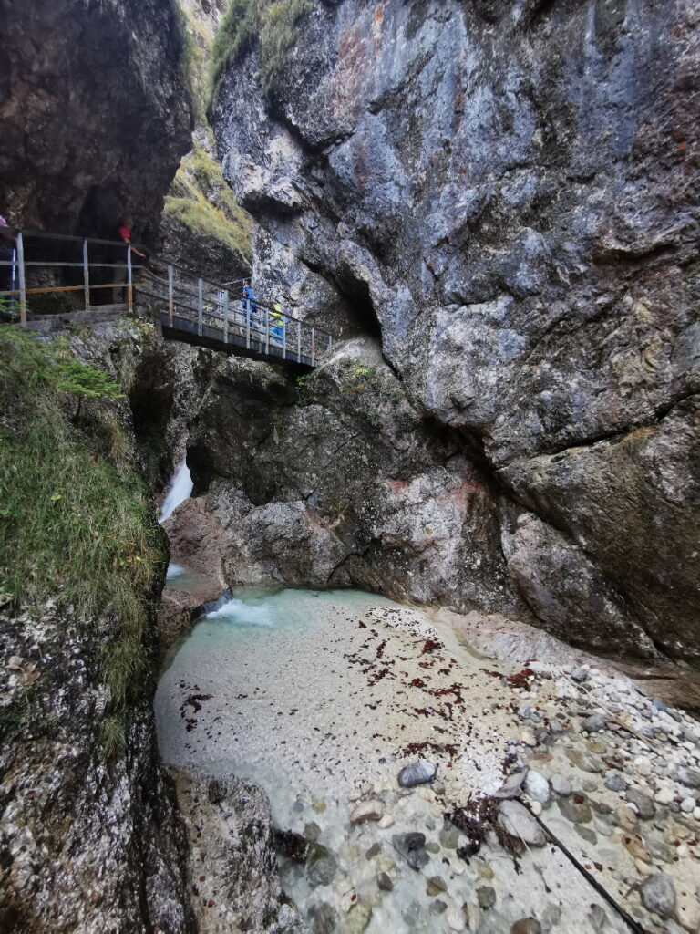 Durch die Almbachklamm in Deutschland wandern